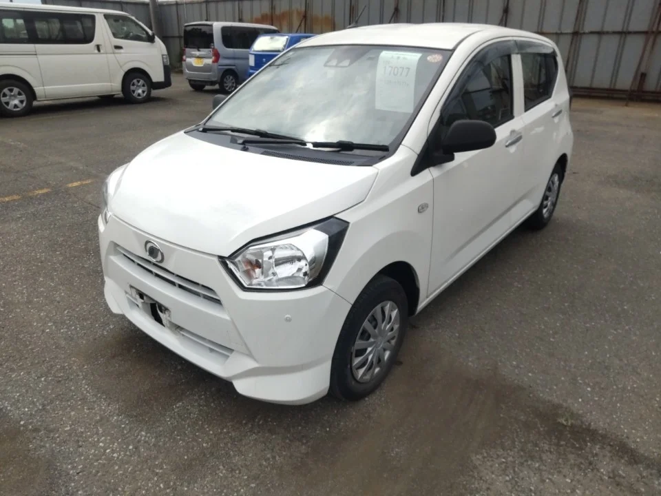 Daihatsu Mira e:S LA350S 2021